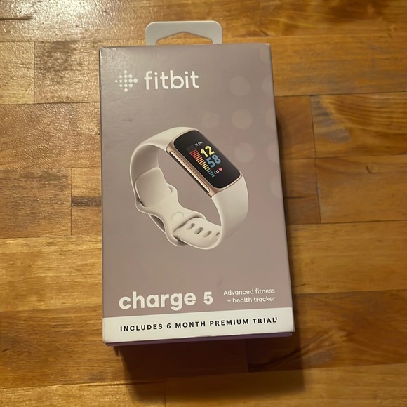fitbit Other - Fitbit charge5